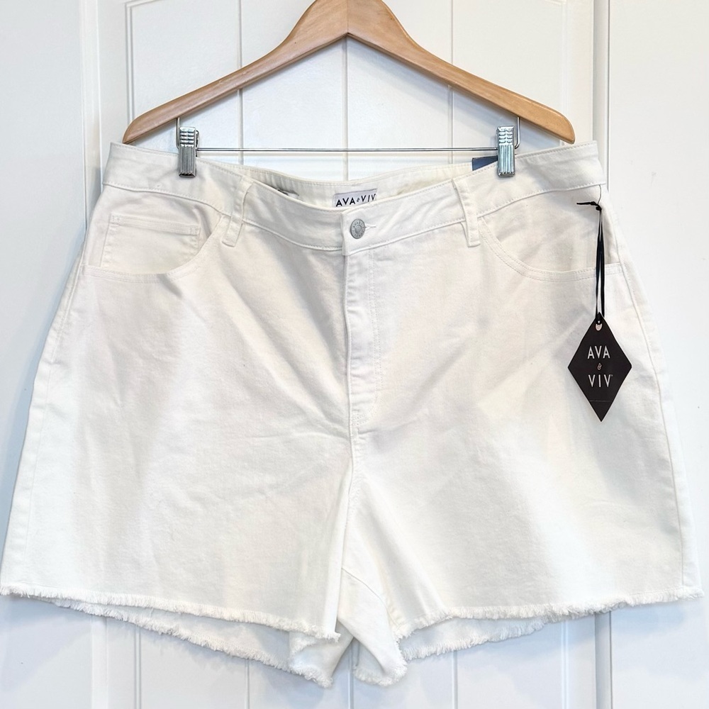 🌈 6/$60, Ava & Viv, Size 22, White, Denim Shorts Slim Fit, High Rise, Zip Fly